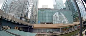 Der jüngste Skandal erschüttert das Vertrauen in die Bankenwelt. Banker sollen die Zinssätze, unter denen sich Banken gegenseitig Geld leihen, über Jahre hinweg manipuliert haben.