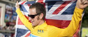 Bradley Wiggins trägt das gelbe Trikot.