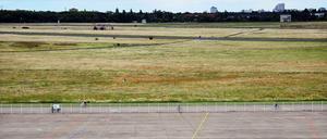 Auf der "Tempelhofer Freiheit" entsteht ein See.
