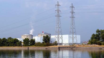 Das Symbol für Frankreichs Energiewende. Das Atomkraftwerk Fessenheim im Elsass, eines der ältesten und unsichersten, soll bis Ende 2016 vom Netz gehen. Die französische Regierung hat angekündigt, ihre Stromversorgung von aktuell 70 Prozent Atomstrom auf 50 Prozent verringern zu wollen. 