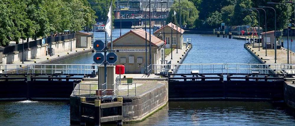 Die Berliner Schleusen sollen bis Samstag geschlossen bleiben.
