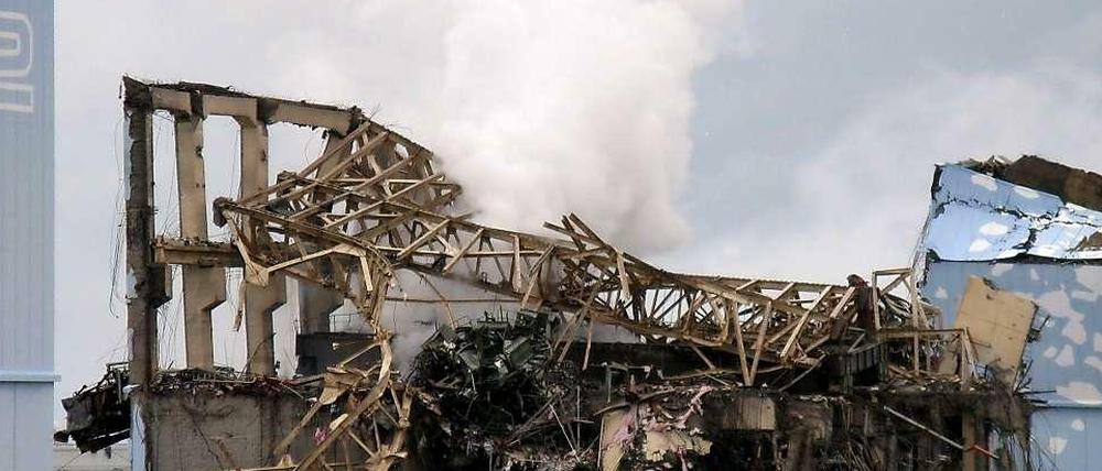 Rätselhafter Dampf über dem Fukushima-Reaktor 3.