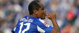 Ronny muss beißen, nicht lutschen.