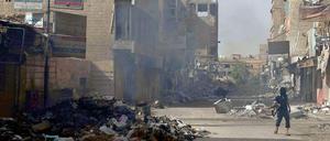 Der seit Monaten andauernde Bürgerkrieg in Syrien hinterlässt überall Verwüstung. Hier ein Bild aus der Stadt Deir al-Zor.