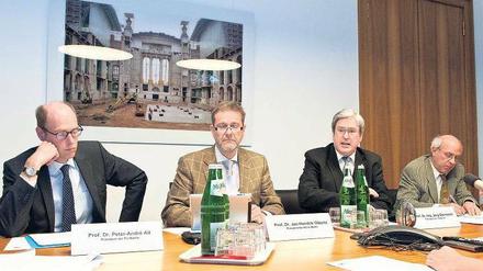 Die vier Uni-Präsidenten in der TU bei der Präsentation der Studie.