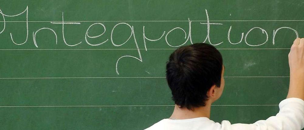 Das Thema Integration von Migranten wird am Dienstag im Kanzleramt zur Debatte gestellt.