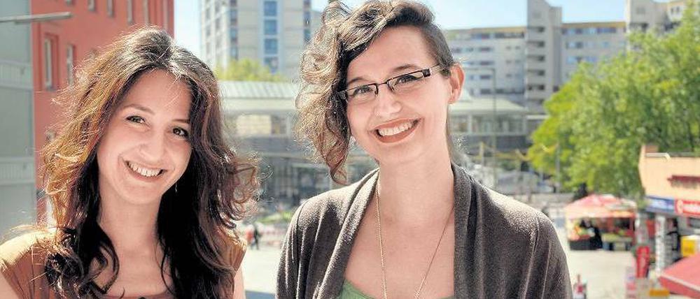 Kiezkennerinnen. Aslı Özarslan und Canan Turan sind die Regisseurinnen von "Canım Kreuzberg".