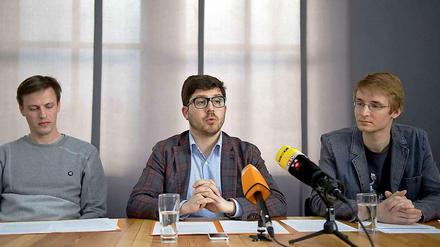 Die Fraktionschefs Andreas Baum, Christopher Lauer und Fraktionsgeschäftsführer Heiko Herberg bei der Pressekonferenz am Freitag.