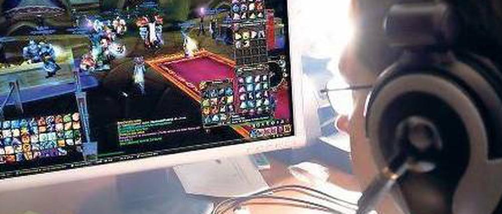 Gewalt. Am Computer ist "World of Warcraft" ein Spiel.