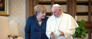 Merkel und Papst Franziskus nach ihrem Treffen im Vatikan.