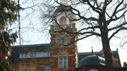 Das Haus des LCBs von der Rückseite, vom Wanssee aus gesehen.