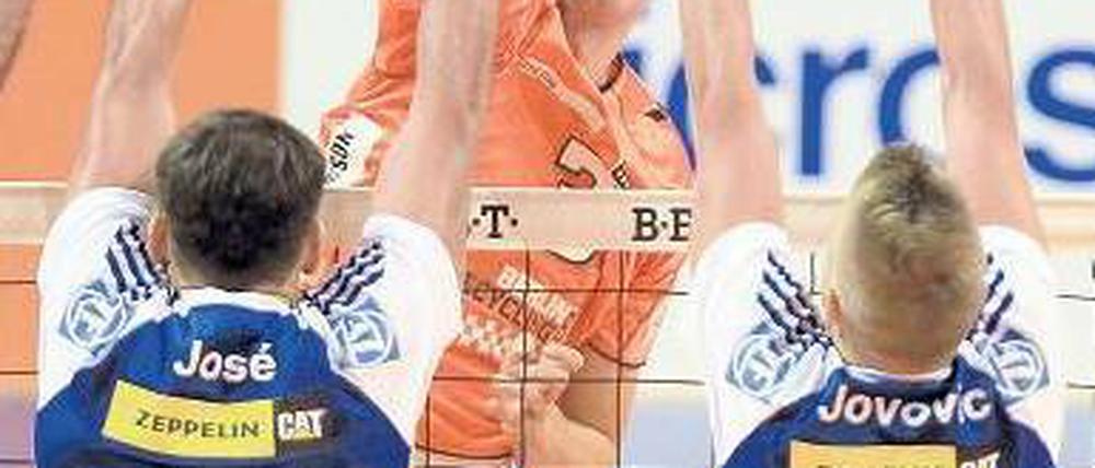 Robert Kromm, 29, kehrte im Sommer nach mehreren Jahren in Italien und Russland zu den BR Volleys zurück. Der gebürtige Schweriner spielte 197 Mal für die deutsche Nationalmannschaft. Foto: dpa