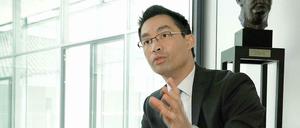 2009 wurde Rösler Bundesgesundheitsminister. Jetzt ist er Bundeswirtschaftsminister und Vizekanzler. 2011 wurde er FDP-Vorsitzender.