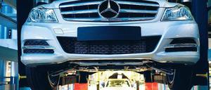 Inspektion statt Expansion. Mercedes verdient weniger, auch die Rendite schrumpft. Neue Modelle sollen die Wende bringen. a