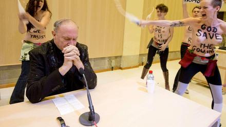 Nass gemacht: Erzbischof André Léonard.