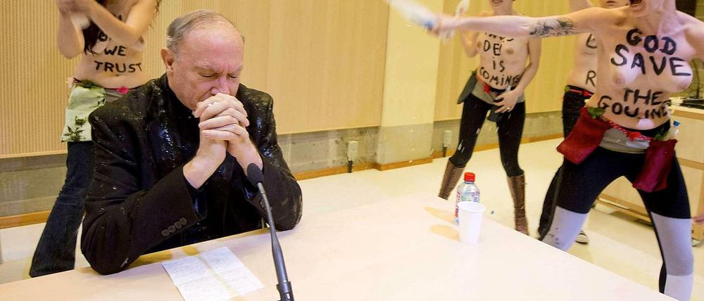 Nass gemacht: Erzbischof André Léonard.