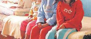 Unter sich. Viele Schulbezirke sind so zugeschnitten, dass Kinder aus Romafamilien nicht mit anderen Kindern zur Schule gehen. Foto: Laszlo Balogh/Reuters