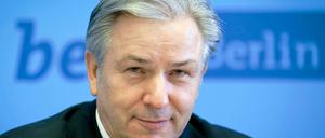 Stinkende Botschaft. Den Regierenden Bürgermeister von Berlin, Klaus Wowereit, sollte ein Paket mit Buttersäure erreichen. Die Post fing es vorher ab.