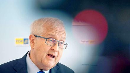 FDP-Mann Brüderle poltert gegen Frankreichs Regierung.