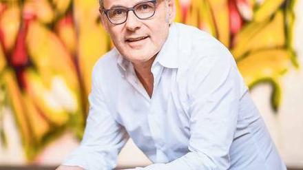 Der vom Fernsehen. Reinhold Beckmann kann nicht nur reden, sondern auch musizieren. 