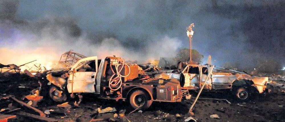 Wie in einem Hollywoodfilm über das Ende der Welt. Die Szenerie nach der Düngemittelexplosion in Texas. Foto: Larry W. Smith/dpa