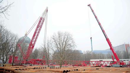 Der Hauptausleger wird sich einmal 188 Meter in die Höhe richten.