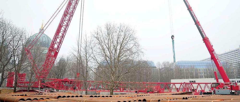 Der Hauptausleger wird sich einmal 188 Meter in die Höhe richten.