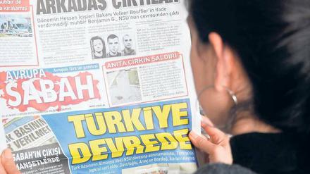 Zeitung vor Gericht. „Sabah“ wird im Internet dafür beschimpft, dass sie Verfassungsbeschwerde gegen die Sitzplatzvergabe beim NSU-Prozess eingelegt hat.