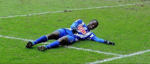 Ramos am Boden. Hertha BSC verlor am Samstag erstmals nach 21 Spielen.