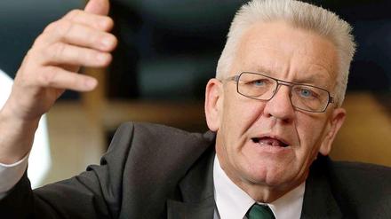 Droht Baden-Württembergs Ministerpräsident Winfried Kretschmann mit Stuttgart 21 ein ähnliches Debakel wie seinem Berliner Kollegen mit dem BER?