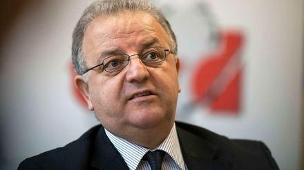 Der Vorsitzende der Türkischen Gemeinde, Kenan Kolat, fordert eine gründsätzliche Debatte über Rassismus.
