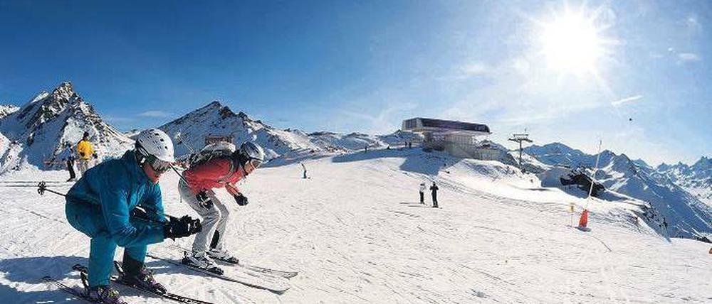 Pistenvergnügen. Die Schneeverhältnisse immerhin stimmen derzeit in den Alpen, wie hier im Silvretta-Skigebiet. Die werden ja schließlich aktuell gemessen. Foto: dpa