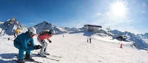 Pistenvergnügen. Die Schneeverhältnisse immerhin stimmen derzeit in den Alpen, wie hier im Silvretta-Skigebiet. Die werden ja schließlich aktuell gemessen. Foto: dpa