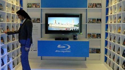 Das Angebot an Blu-ray-Filmen ist mittlerweile umfangreich und die höhere Auflösung kann erst die HD-Fähigkeiten moderner TV-Geräte wirklich ausreizen.