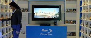 Das Angebot an Blu-ray-Filmen ist mittlerweile umfangreich und die höhere Auflösung kann erst die HD-Fähigkeiten moderner TV-Geräte wirklich ausreizen.