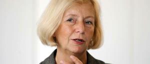 Bereits vor ihrem Amtsantritt ist Johanna Wanka Ziel von Plagiatsjägern.