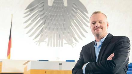 Verbindet Politik und Show: Stefan Raab hat auf ProSieben bereits mehrere Politikformate moderiert. Trotzdem lehnt ihn Steinbrück als Fragesteller im Duell ab. Foto: ProSieben