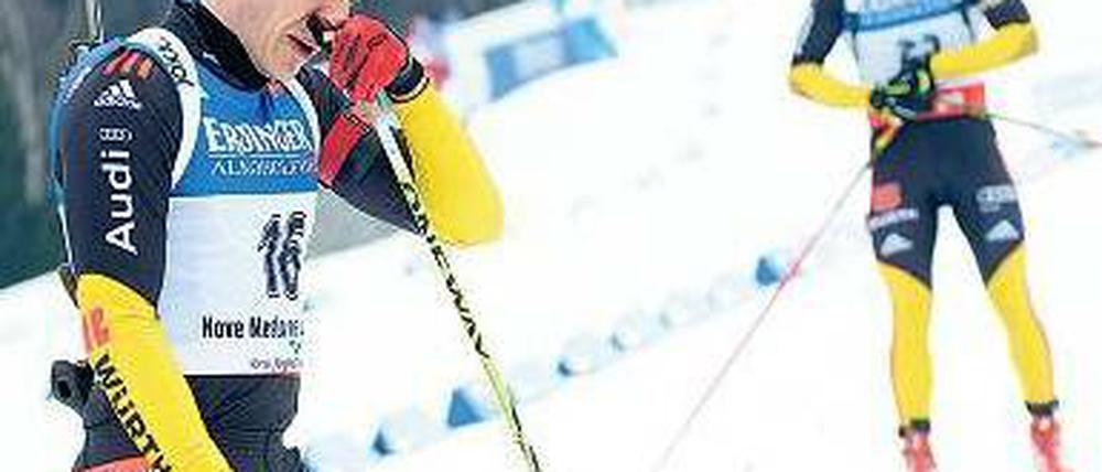 Nase voll. Peiffer (l.) und Birnbacher warten auf ein Erfolgserlebnis. Foto: dpa