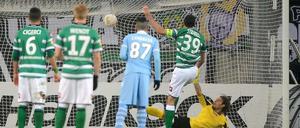 Martin Stranzl war bei seinem ersten Elfmeter noch erfolgreich.