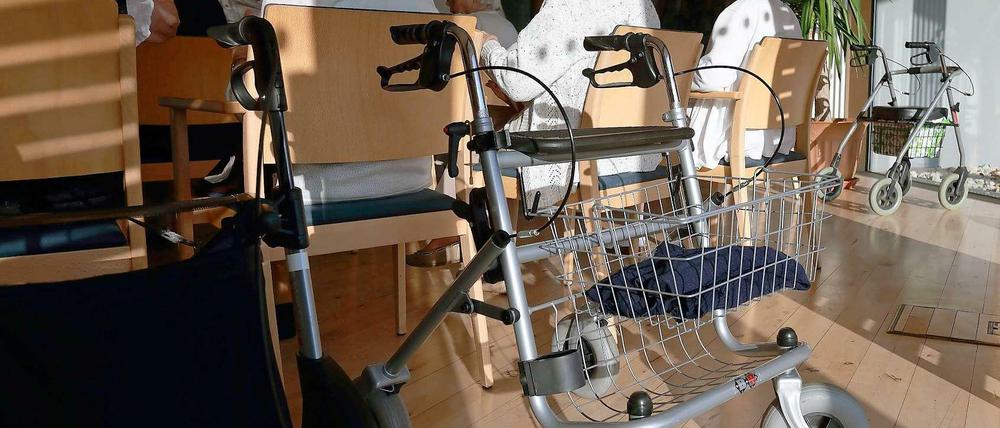 Zuhause im Alter. Wohnungen ausgestattet mit technischen Assistenzsystemen (AAL) sind eine gute Alternative zu den üblichen Pflegeeinrichtungen.