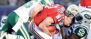 Mehr als reine Kopfsache. American Football zählt zu den körperbetontesten Sportarten überhaupt. Die härtesten Tacklings schaffen es Woche für Woche in die Fernseh-Highlights. Über Folgeschäden denken bislang die wenigsten Fans und Spieler nach.
