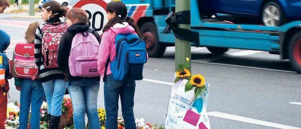 Tragisch, aber selten. Im Berliner Straßenverkehr sterben nur sehr wenige Kinder, in manchen Jahren überhaupt keins. Allerdings werden jährlich etwa 800 bei Unfällen verletzt.