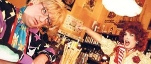 Mutti reicht’s. Eigentlich erklärt die fiktive Wirtin Jutta Hartmann in ihrem Buch „Futschi Deluxe“ den Dienst am Gast zum hehren Prinzip. Wenn der sich schlecht benimmt, hat aber sogar Jutta irgendwann die Nase voll. 