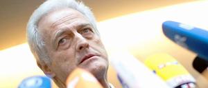 Gefragt: Verkehrsminister Peter Ramsauer muss in diesen Tagen viel erklären. Zum Beispiel, ob er schon frühzeitig von der erneuten Verschiebung des BER-Starts gewusst und diesen Vorsprung politisch genutzt hat.