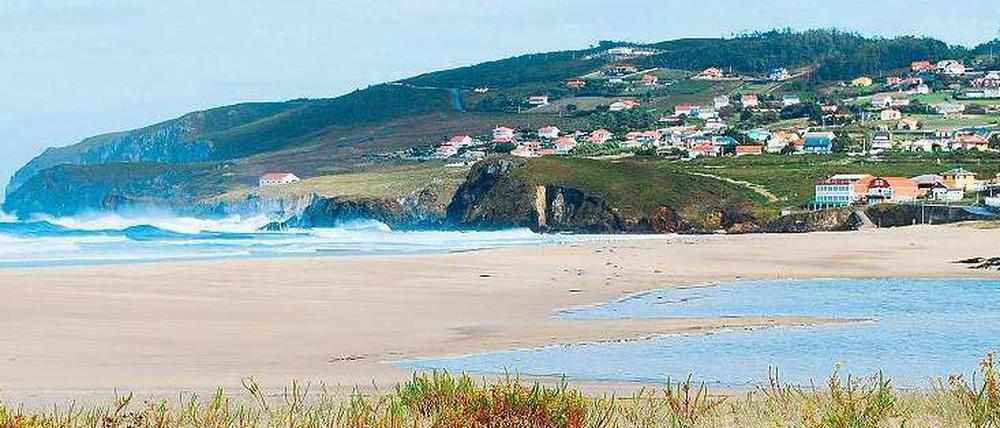 Trügerisches Idyll. Die Lagune an der spanischen Atlantikküste ist ein Paradies für Flora und Fauna. Doch vor allem im Winter steigt oft das Wasser und flutet Straßen und Häuser. 
