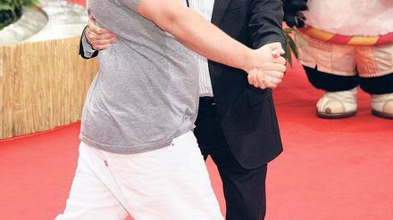 Premierengäste. Dustin Hoffman, der vielleicht demnächst in der Deutschen Oper sein "Quartett" präsentiert, und Jack Black tanzten 2008 auf der Premiere von „Kung Fu Panda“.