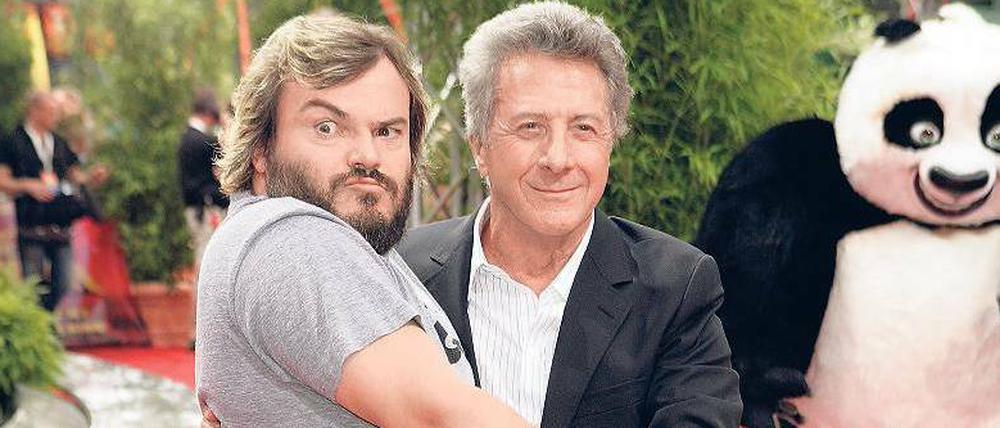 Premierengäste. Dustin Hoffman, der vielleicht demnächst in der Deutschen Oper sein "Quartett" präsentiert, und Jack Black tanzten 2008 auf der Premiere von „Kung Fu Panda“. 