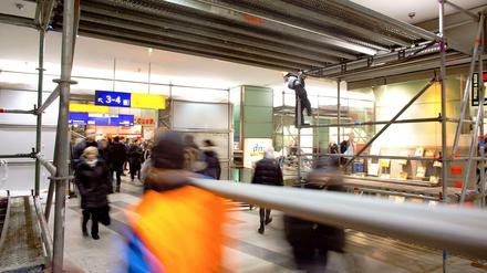 Ab Montag wird der Bahnhof Friedrichstraße mal wieder saniert.