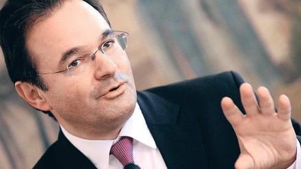 Schwere Vorwürfe: Giorgos Papakonstantinou, griechischer Ex-Finanzminister, soll Daten seiner Verwandten aus der Lagarde-Liste, einer CD mit Namen von Steuersündern, gelöscht haben. Foto: dpa