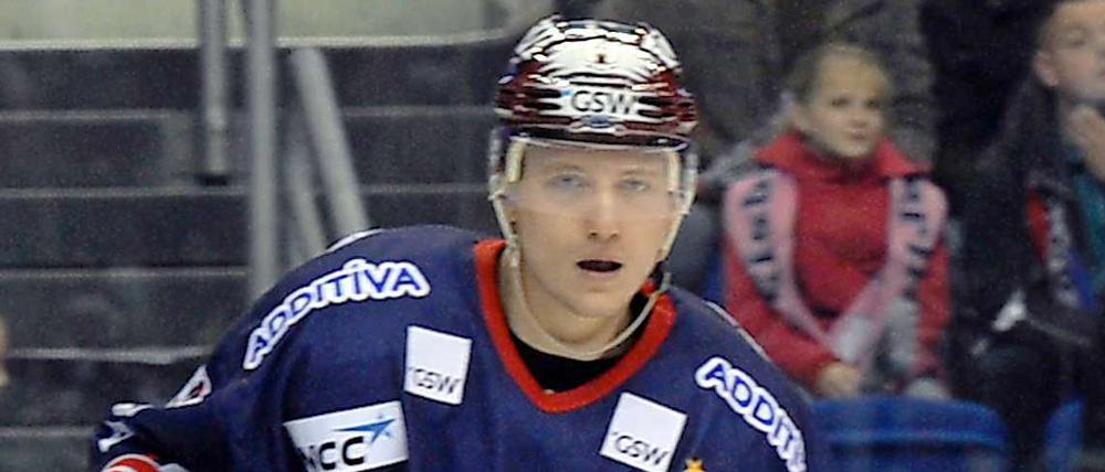 Verteidiger Frank Hördler traf beim 2:3 gegen Iserlohn zum zwischenzeitlichen 1:1.